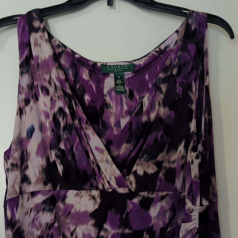 Dress - Picture 4 of 4